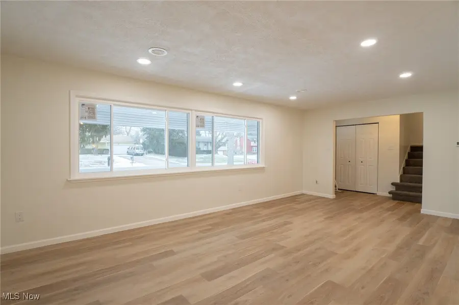 3929 Lor Ron Street, Kent, OH 44240 - Image #3