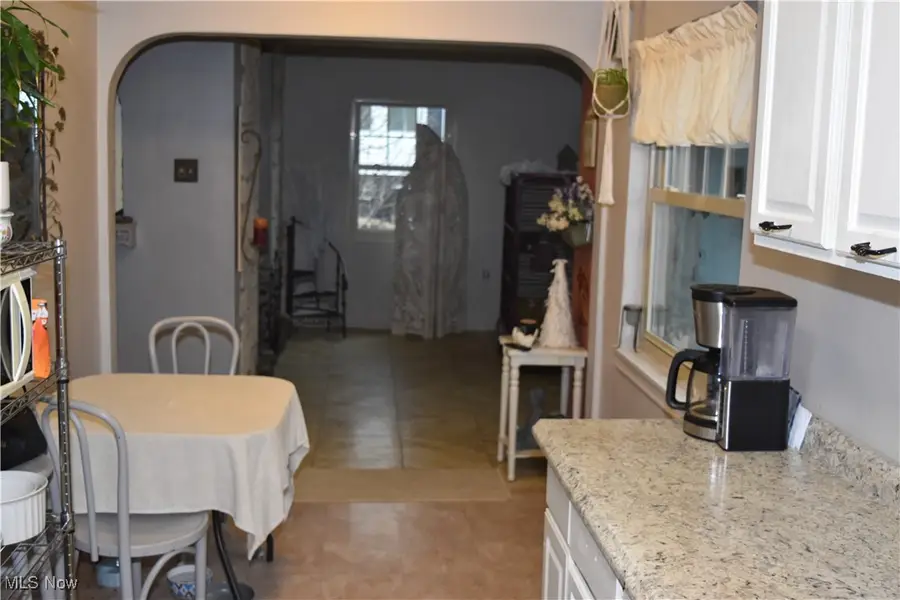 65141 Three Hills Drive, Bellaire, OH 43906 - Image #3