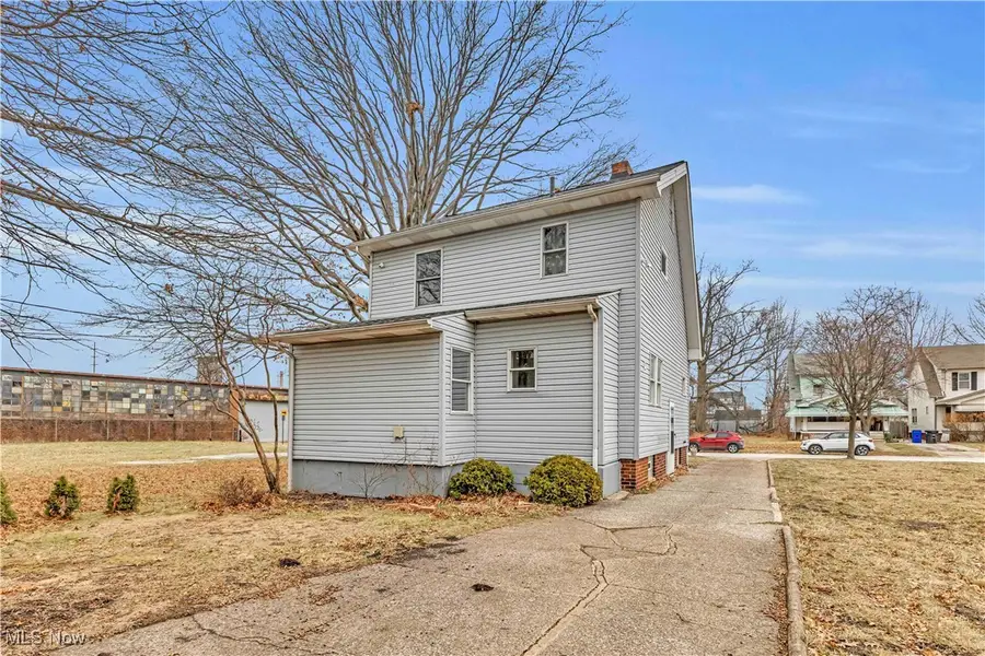 1698 Wickford Road, Cleveland, OH 44112 - Image #3