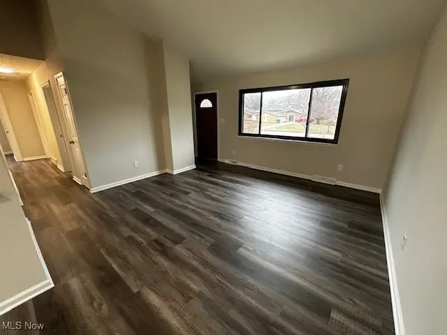 23939 Fairlawn Drive, North Olmsted, OH 44070 - Image #3