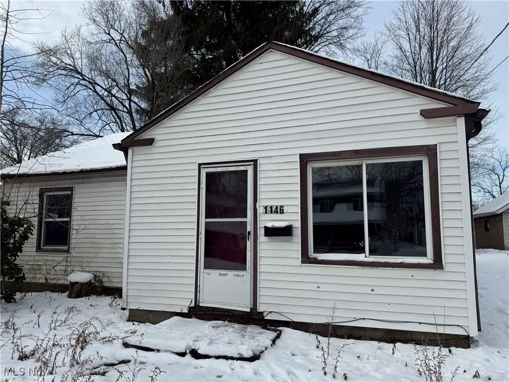 1146 Adelaide Se Avenue, Warren, OH 44484 - Image #1