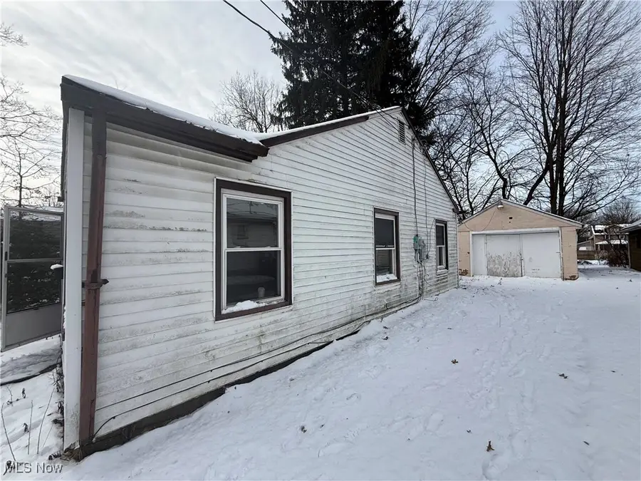 1146 Adelaide Se Avenue, Warren, OH 44484 - Image #3