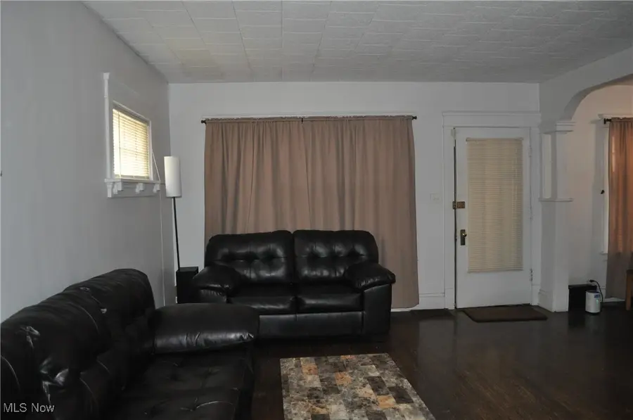 11907 Mount Overlook Avenue, Cleveland, OH 44120 - Image #2