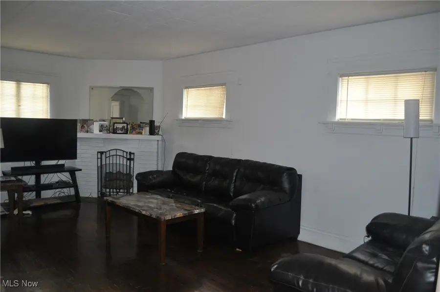 11907 Mount Overlook Avenue, Cleveland, OH 44120 - Image #3