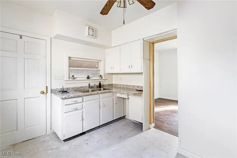 642 Parkman Nw Road, Warren, OH 44485 - Image #2