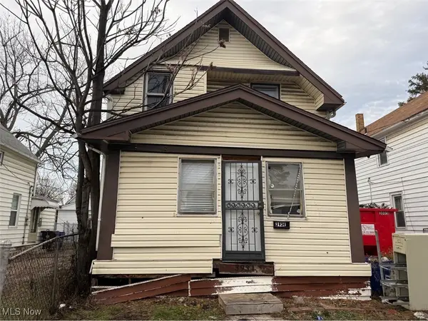 3934 Arnold Court, Cleveland, OH 44109