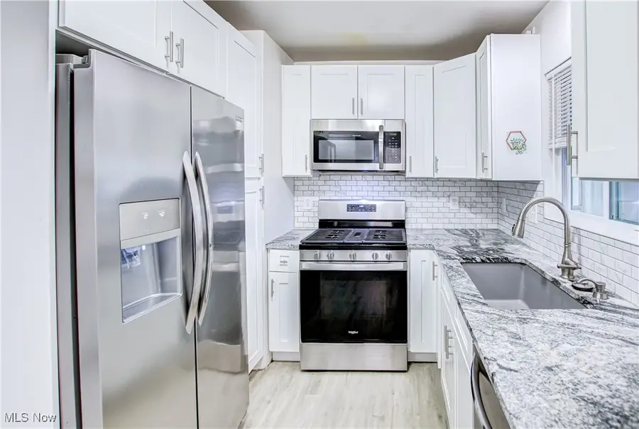 11916 Wayland Avenue, Cleveland, OH 44111 - Image #2