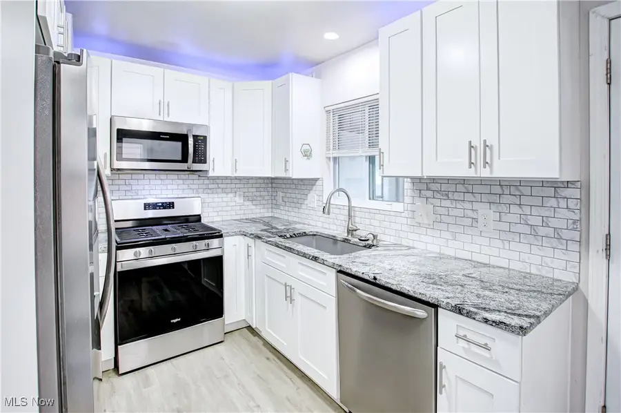 11916 Wayland Avenue, Cleveland, OH 44111 - Image #3