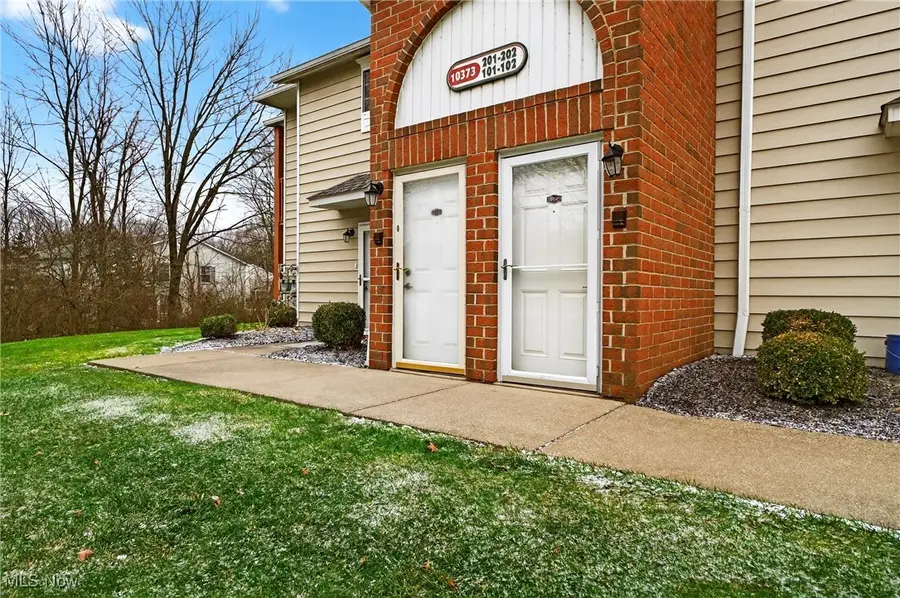 10373 Glenway Drive #202, Twinsburg, OH 44087 - Image #3