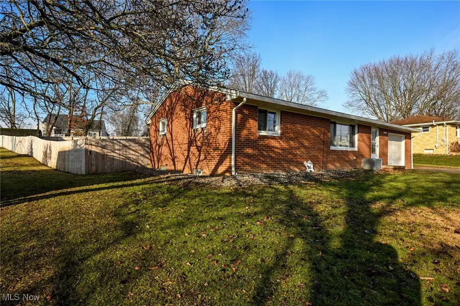 1769 22nd Sw Street, Massillon, OH 44647 - Image #2