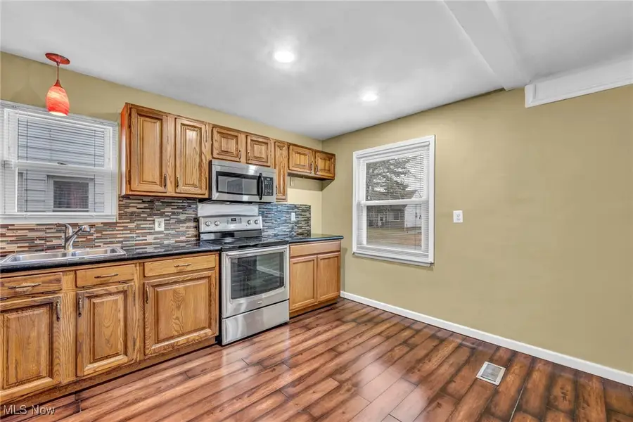 15512 Fernway Drive, Maple Heights, OH 44137 - Image #3