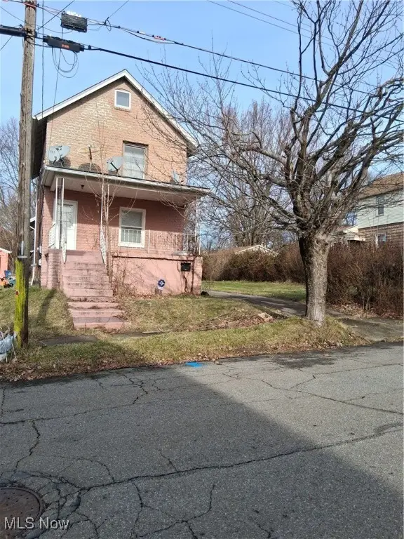 160 Gordon Avenue, Campbell, OH 44405 - Image #1