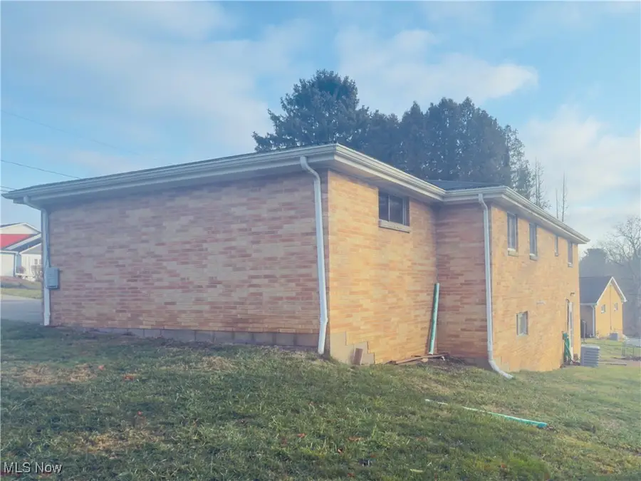 102 Beechwood Boulevard, Wintersville, OH 43953 - Image #3