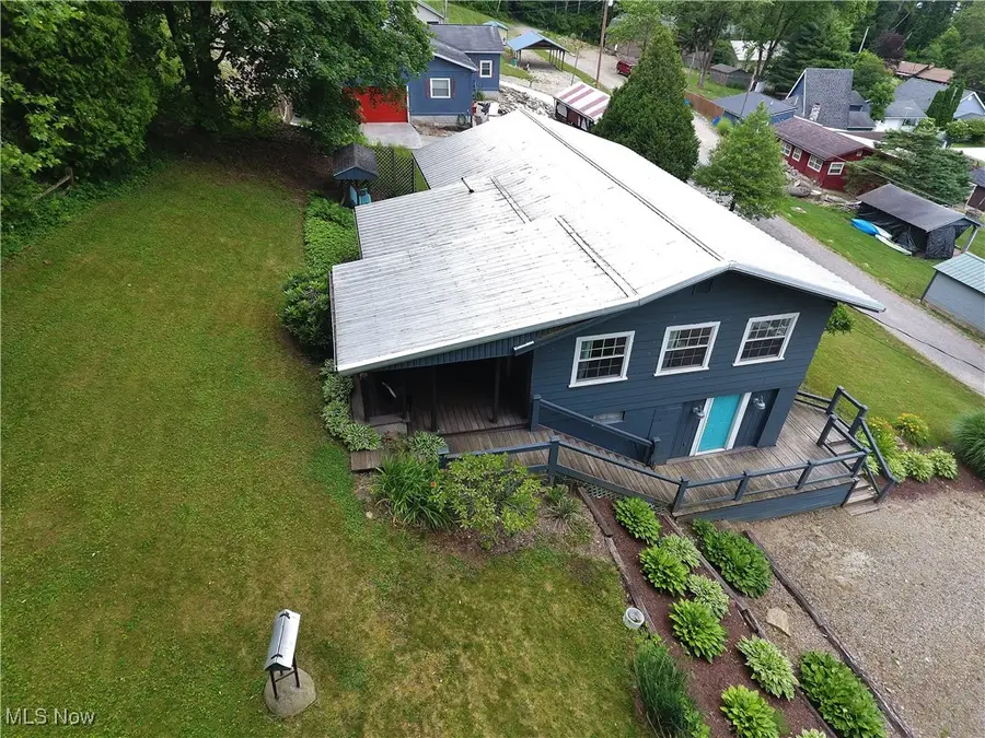 8520 Walnut Sw Street, Sherrodsville, OH 44675 - Image #3