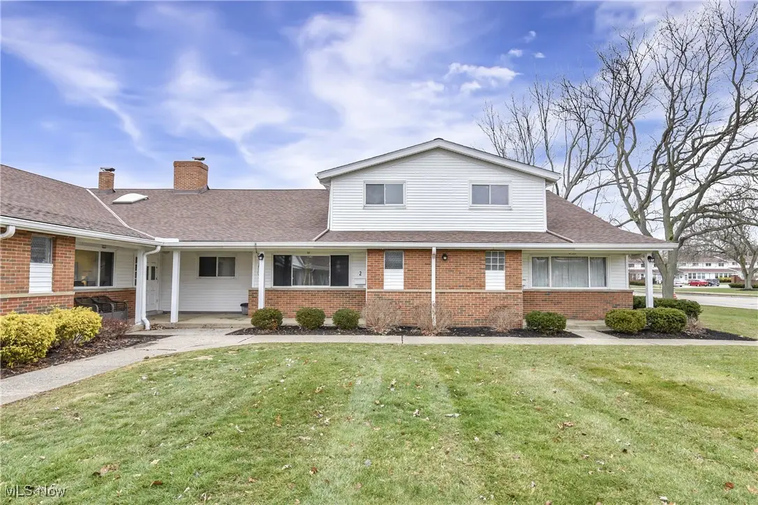 25400 Country Club Boulevard #2, North Olmsted, OH 44070 - Image #1