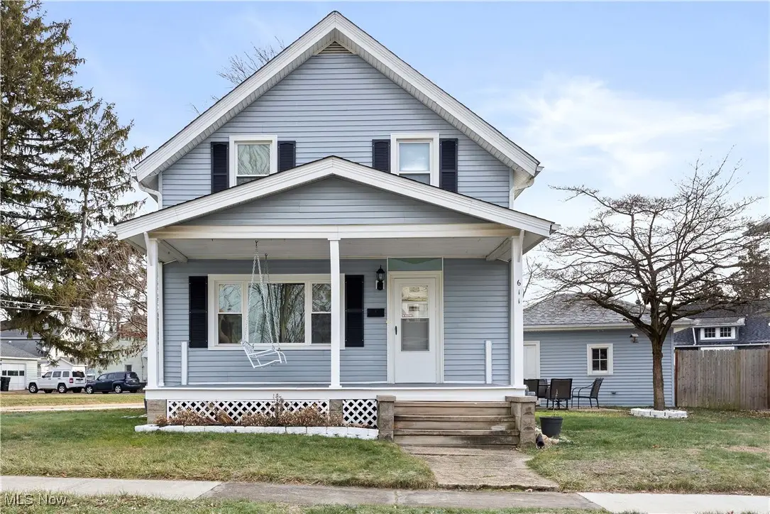 611 West Street, Amherst, OH 44001 - Image #1
