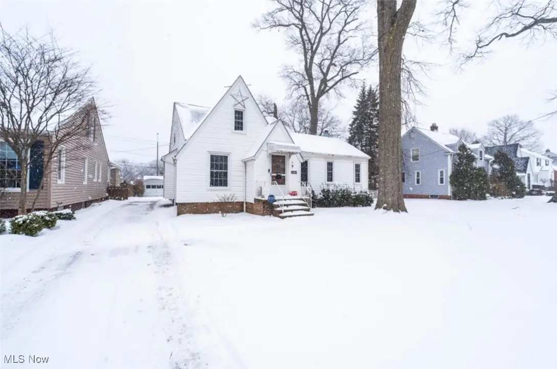 14604 Roxboro Avenue, Cleveland, OH 44111 - Image #1