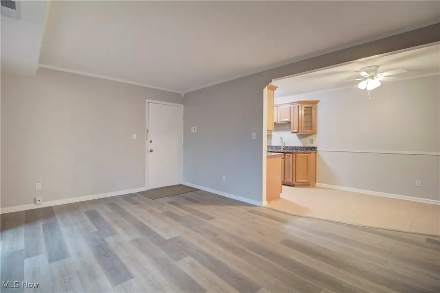 16445 Heather Lane #F 101, Middleburg Heights, OH 44130 - Image #2