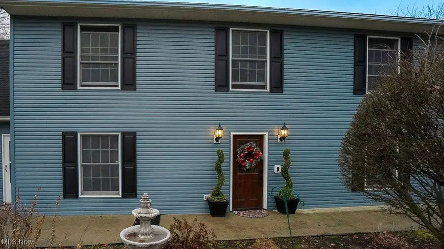 48325 Cooper Foster Park Road, Amherst, OH 44001 - Image #3