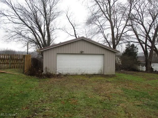 46201 Wyoming Avenue, East Liverpool, OH 43920 - Image #2