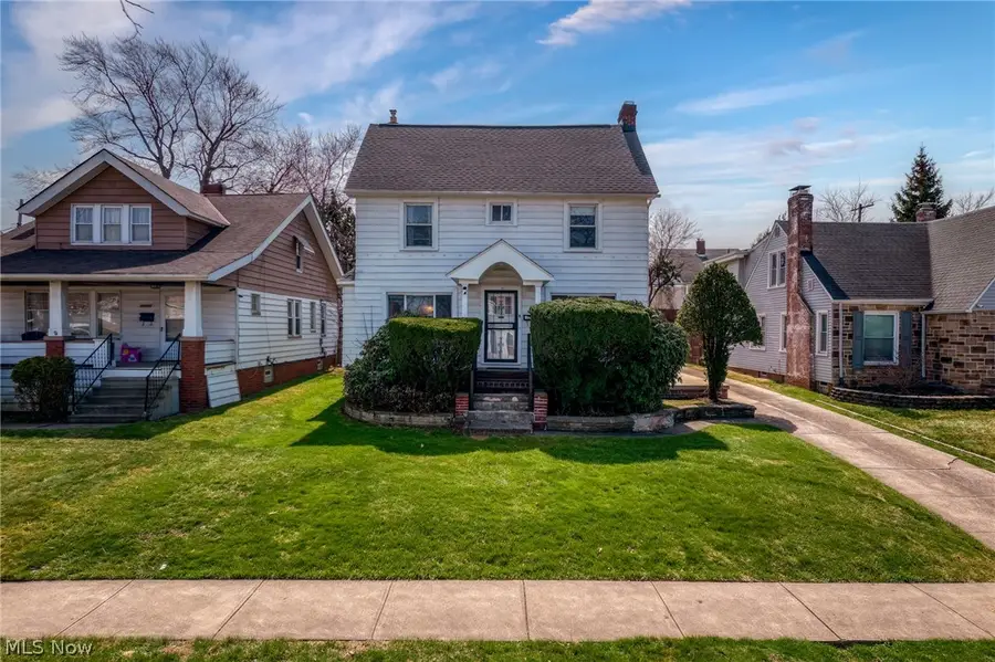 10506 Park Heights Avenue, Garfield Heights, OH 44125 - #2