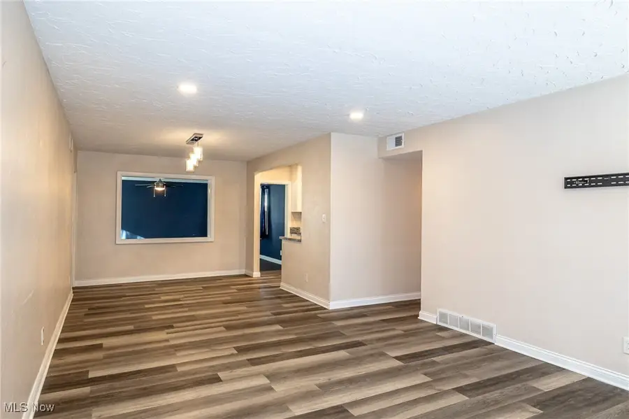 670 Hemlock Drive, Euclid, OH 44132 - Image #2