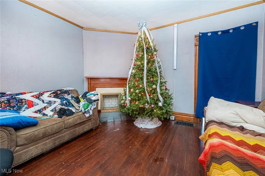 327 N 2nd Street, Coshocton, OH 43812 - #3