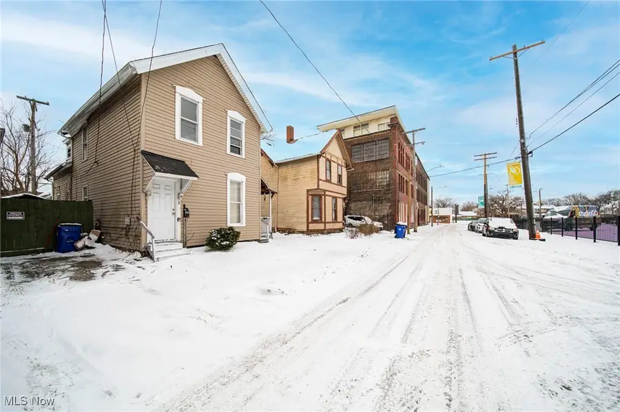2449 Castle Avenue, Cleveland, OH 44113 - Image #2