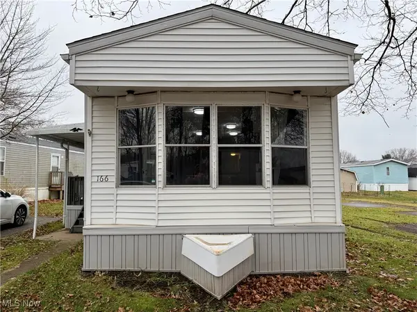 166 Rolling Park N Drive, Massillon, OH 44647