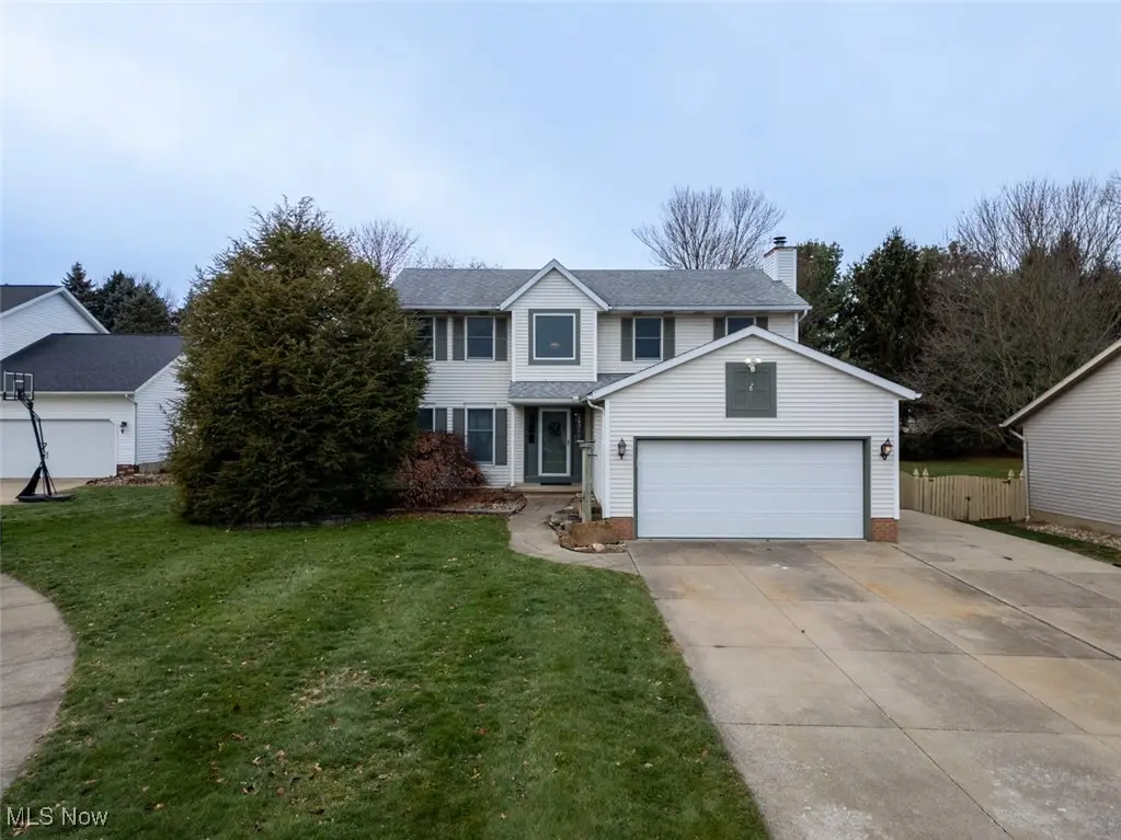 1426 Cherry Wood Circle, Wadsworth, OH 44281 - Image #1
