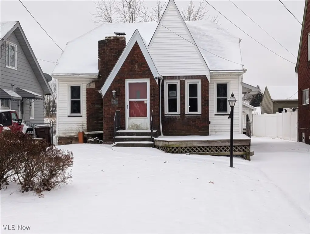 27 Erskine Avenue, Youngstown, OH 44512 - Image #1