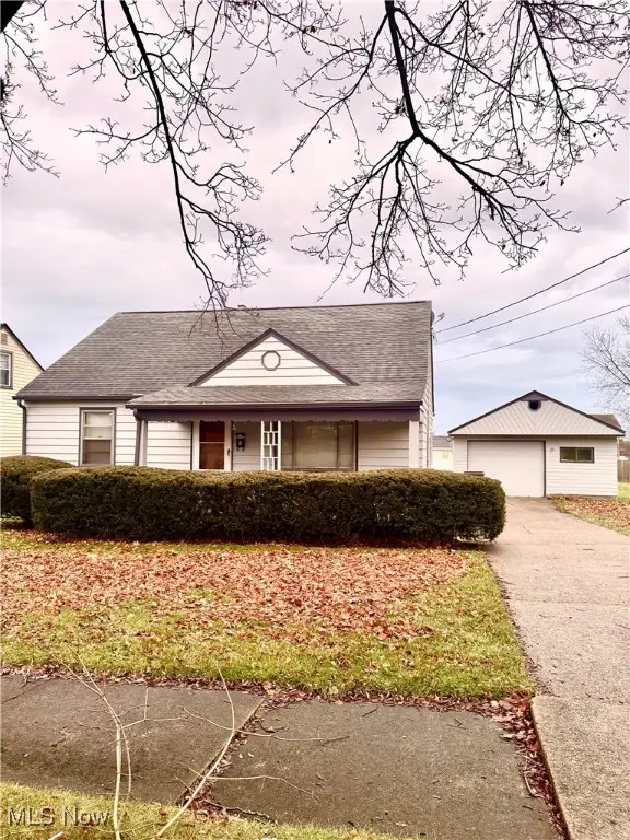 435 Manchester Avenue, Youngstown, OH 44509