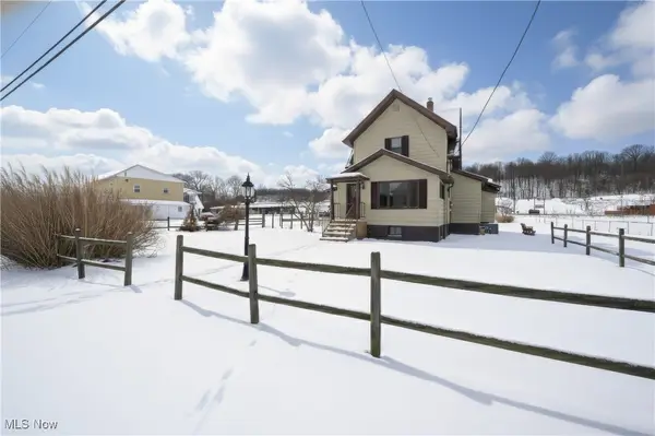 1508 Roanoke Avenue, Uhrichsville, OH 44683