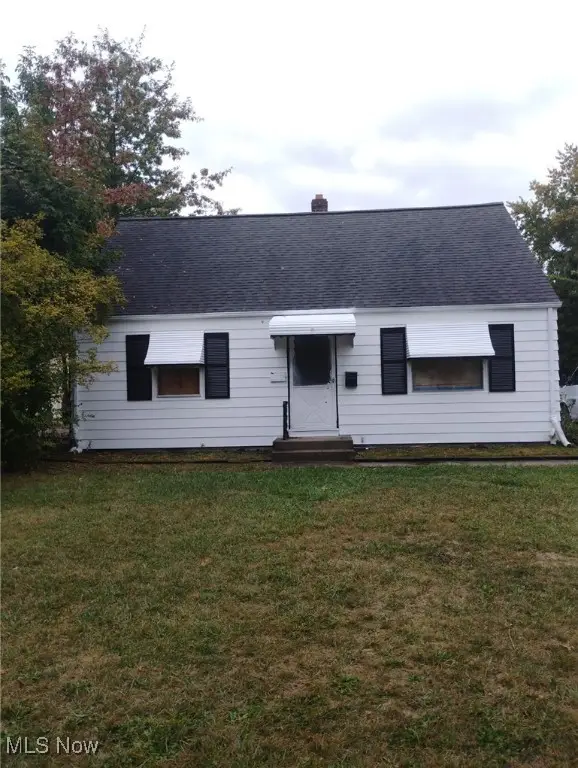 25650 Richards Avenue, Euclid, OH 44132 - Image #1