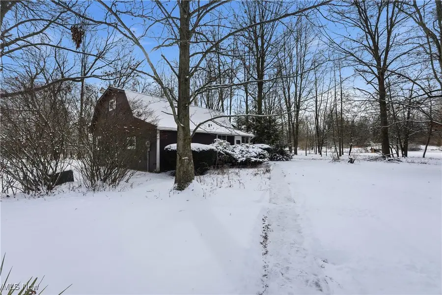 10765 Elton Sw Street, Navarre, OH 44662 - Image #2
