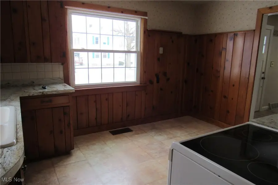 1711 E 30th Street, Ashtabula, OH 44004 - Image #2