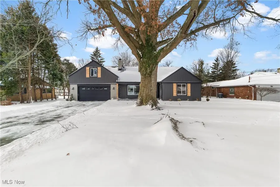 3350 Fairhill Drive, Rocky River, OH 44116 - Image #2