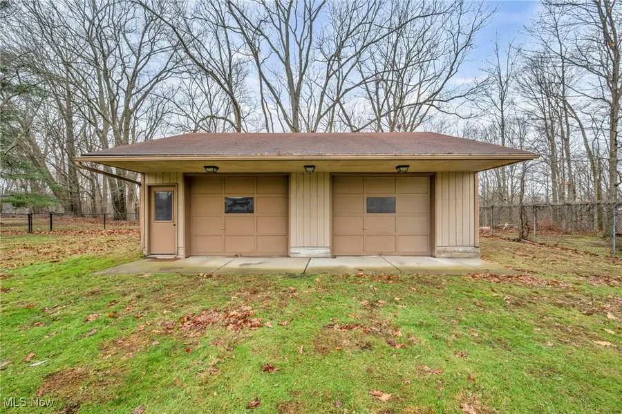 7830 Pyle South Amherst Road, Amherst, OH 44001 - Image #3