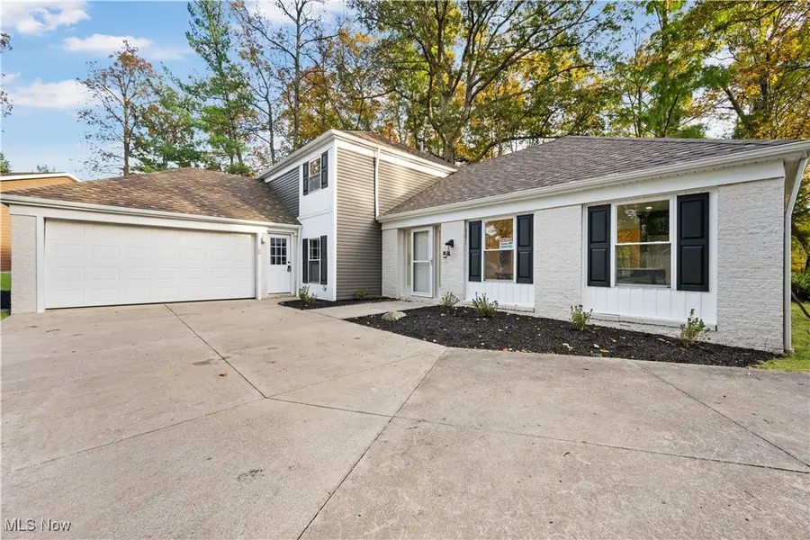 20121 Driftwood Court, Strongsville, OH 44149 - Image #3