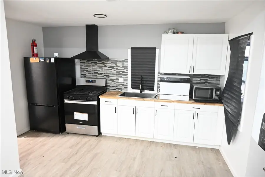 130 Traymore Boulevard, Eastlake, OH 44095 - Image #2