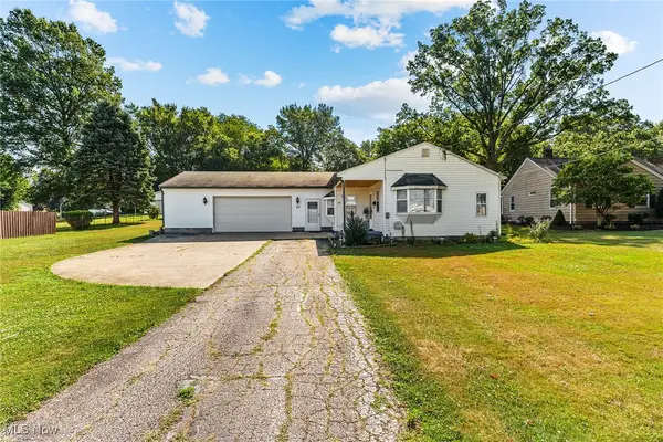 43 S Van Buren Avenue, Barberton, OH 44203