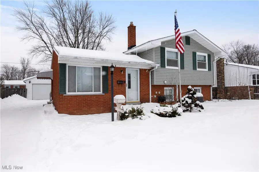 853 Jamestown Avenue, Elyria, OH 44035 - Image #2