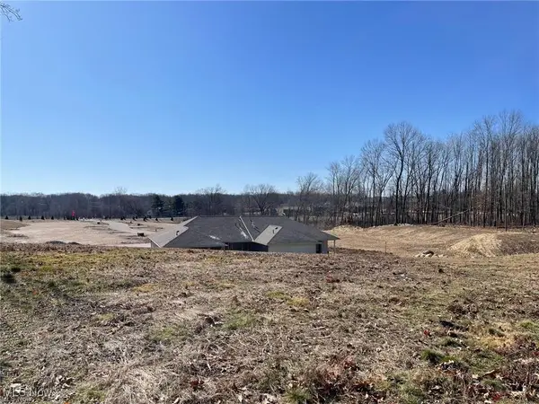 1817 Wildridge Nw Drive, Massillon, OH 44646