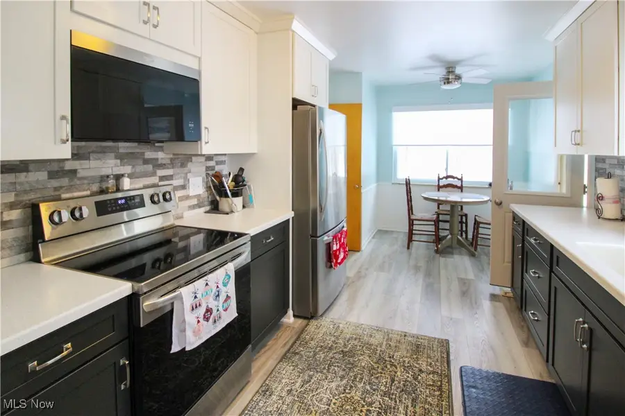 3298 N Valley Drive, Port Clinton, OH 43452 - Image #2