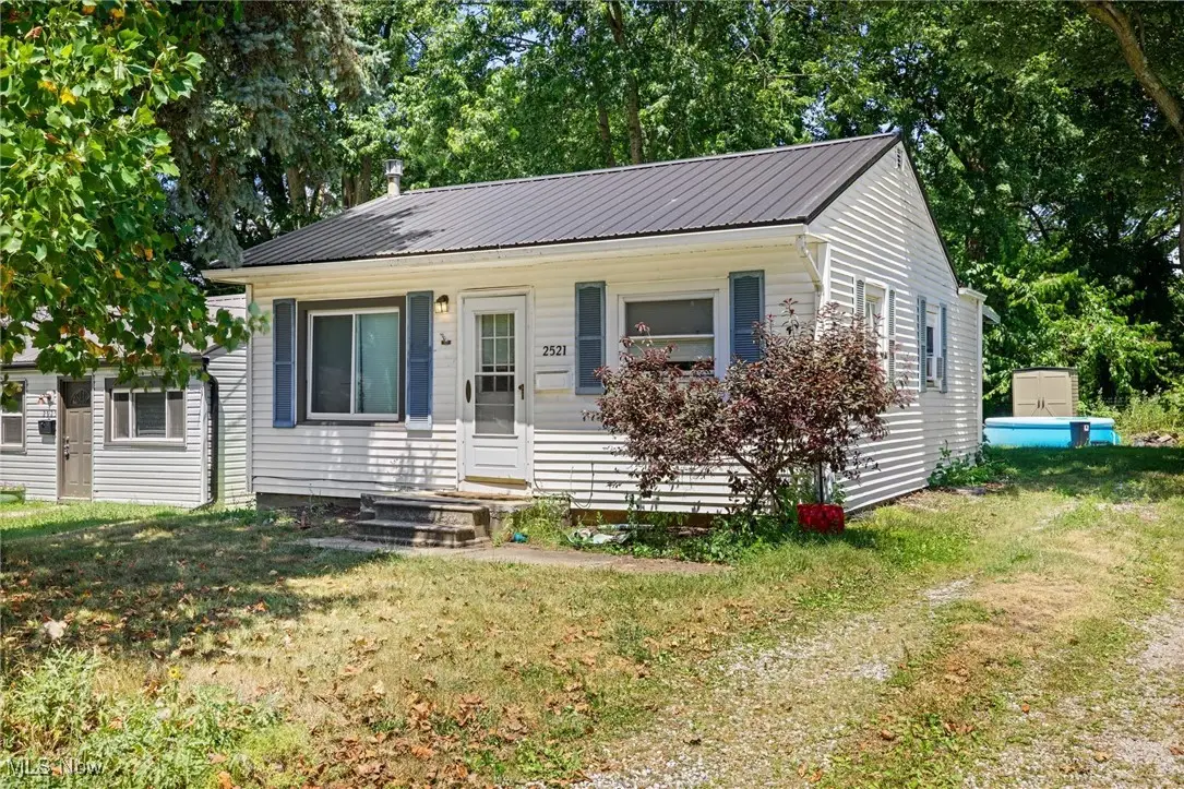 2521 44th Nw Street, Canton, OH 44709 - Image #1