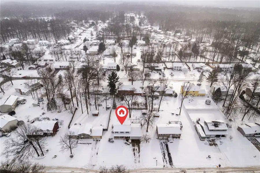 324 Greenbriar Drive, Cortland, OH 44410 - Image #2