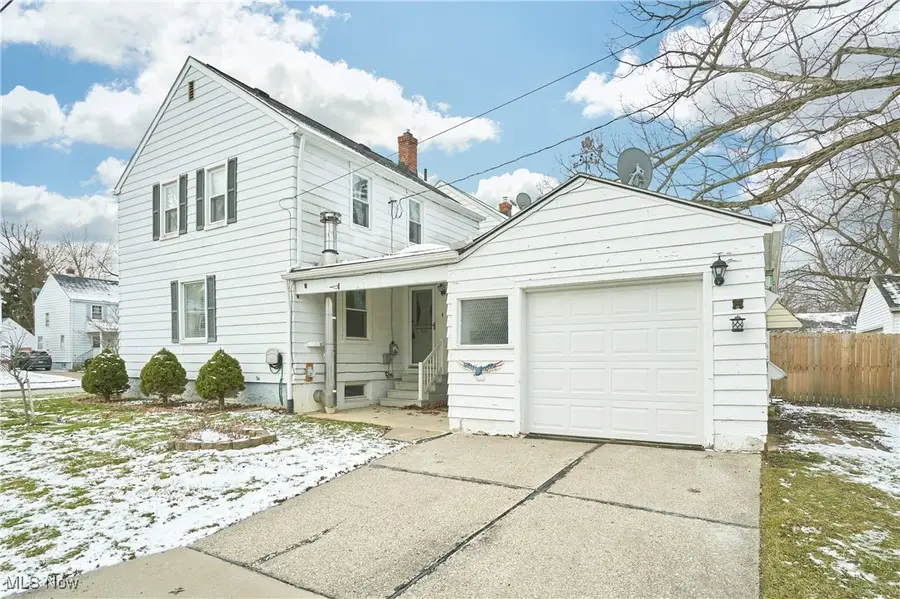 305 Hayes Avenue, Cuyahoga Falls, OH 44221 - Image #2