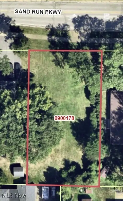 2440 Sand Run Parkway, Fairlawn, OH 44333