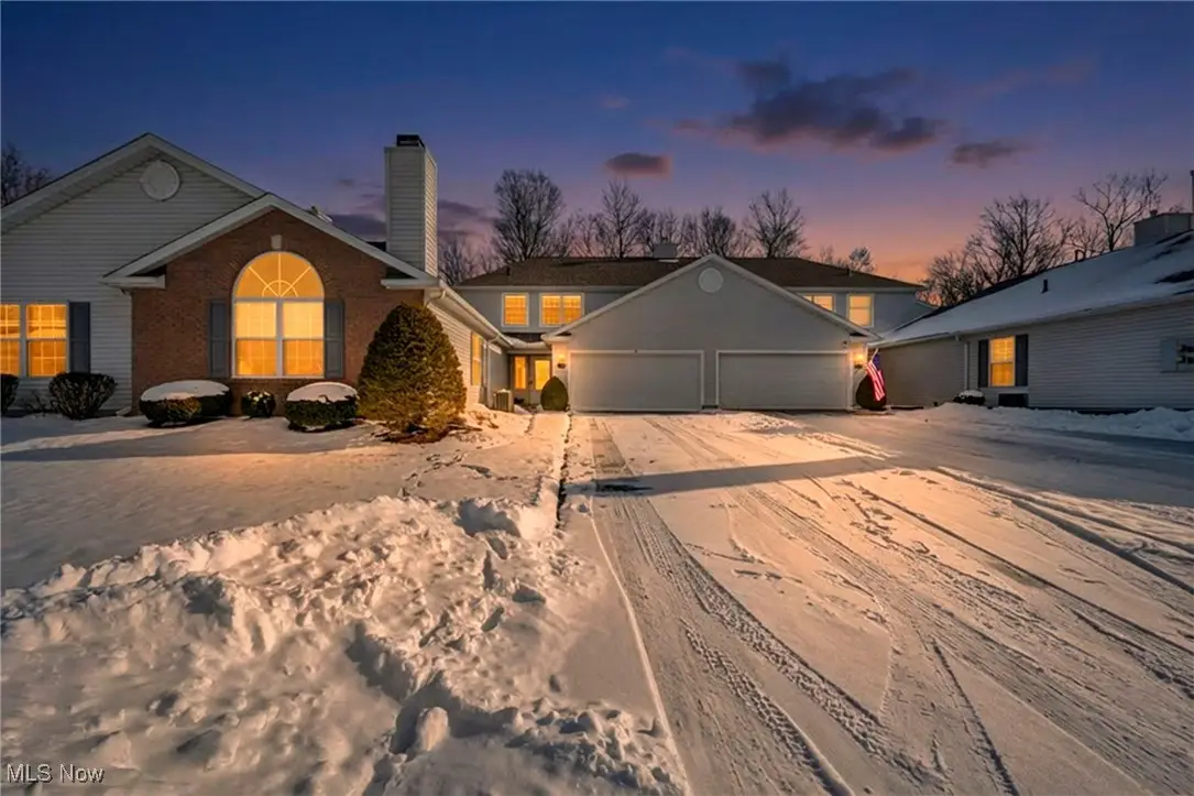 7568 Monterey Bay #4, Mentor On The Lake, OH 44060 - Image #1