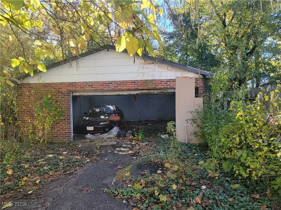 12410 Ingomar Avenue, Cleveland, OH 44108 - Image #3